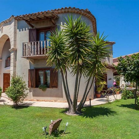 Le Quattro Mura Bed and Breakfast Pula Zewnętrze zdjęcie