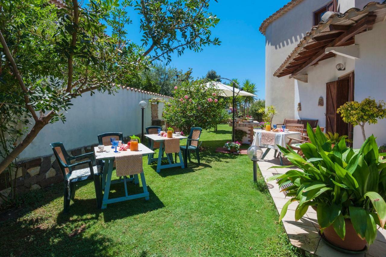 Le Quattro Mura Bed and Breakfast Pula Zewnętrze zdjęcie